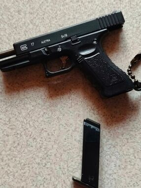 1:3 Authentic Glock 19 Keychain Buildable Metal Slide & Removable Metal Mag